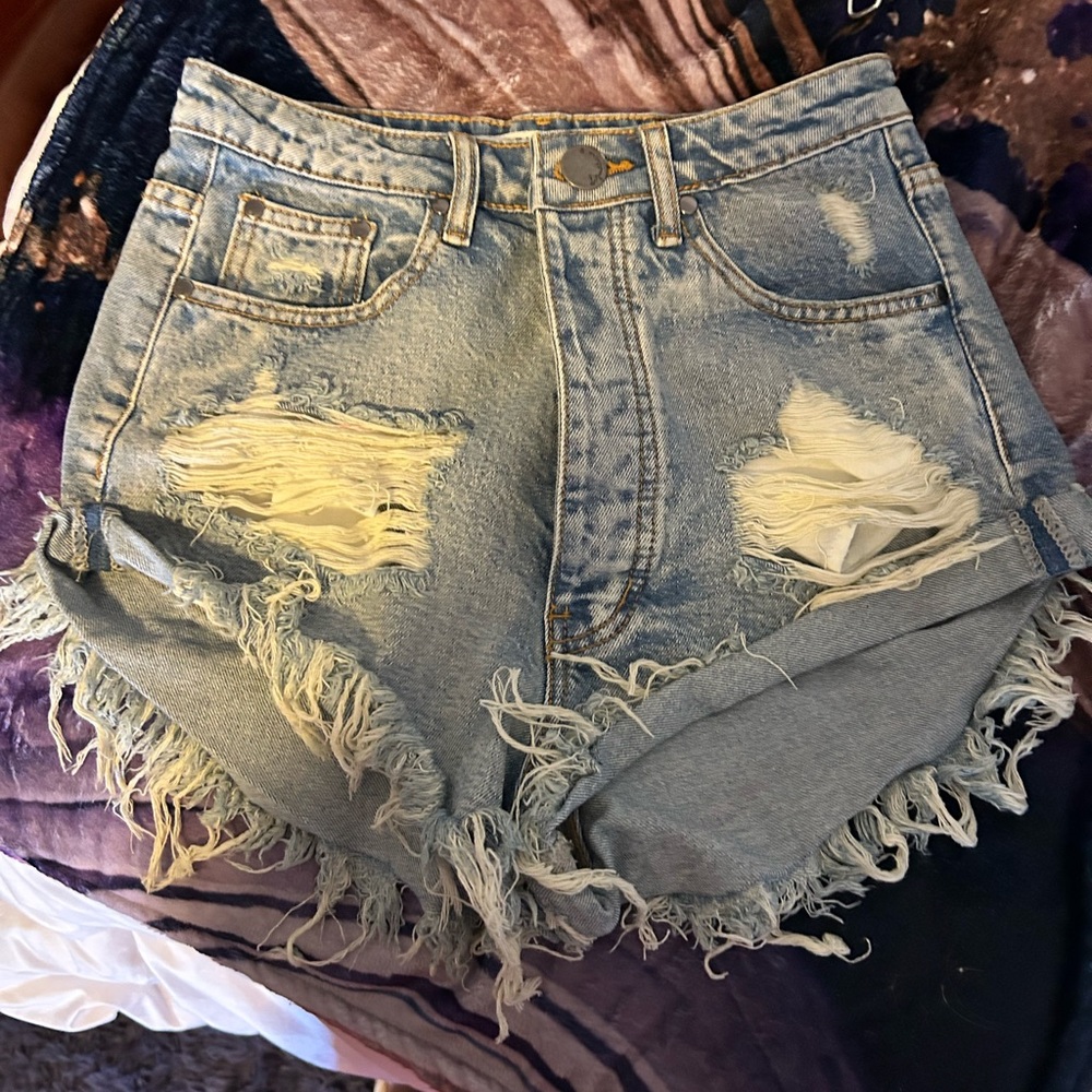 Signature 8 Blue Distressed Jean Shorts Size Medium